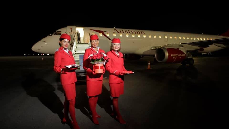 В запорожском аэропорту ночью приземлился первый самолет из Вены