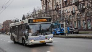 В Запорожье продлят работу общественного транспорта