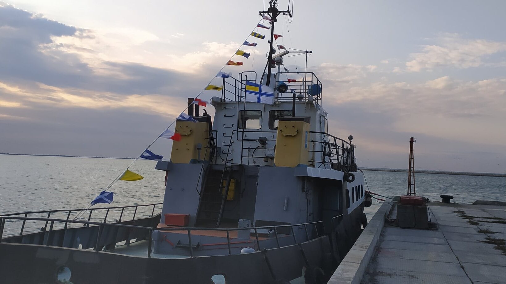 ВМС Украины в Бердянске получили новый катер