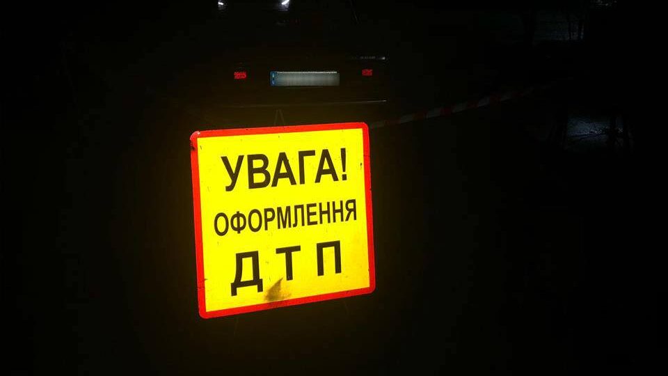 В Запорожской области на трассе столкнулись два грузовика: двое пострадавших