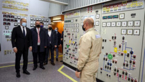 Премьер-министр Украины посетил Запорожскую АЭС, – ФОТО