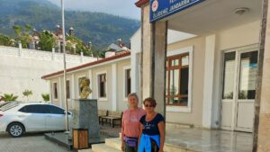 Запорожские туристы, застрявшие в Турции из-за самоубийства человека, возвращаются домой