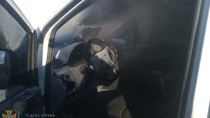 В Мелітополі вогнеборці за 11 хвилин загасили пожежу в авто, — ФОТО