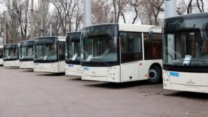 В Запорожье в новогоднюю ночь до 2 часов будет работать общественный транспорт: график