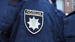 У Запоріжжі звільнили трьох поліцейських, які знущалися над затриманим