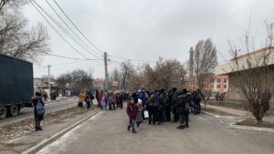 Второй день подряд: в Бердянске снова сообщили о минировании школ