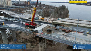В Запорожье на новом вантовом мосту строители монтируют уникальные конструкции немецкого производства, – ФОТОРЕПОРТАЖ