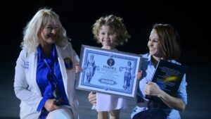 Четырехлетняя гимнастка в Запорожье установила национальный рекорд, — ВИДЕО
