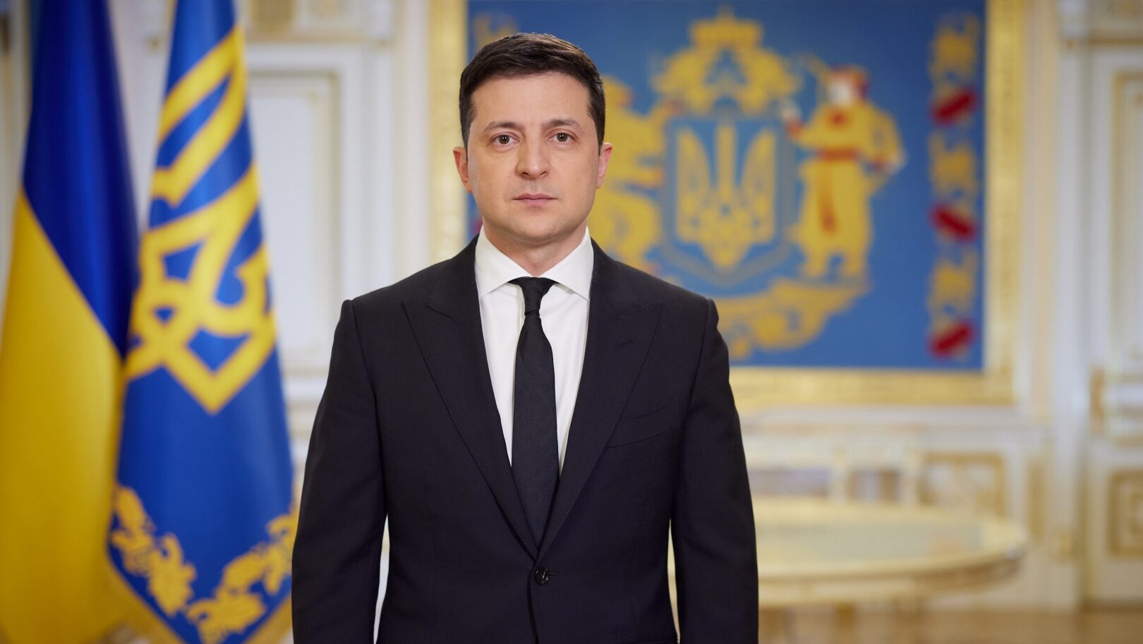 Зеленський оголосив про запровадження воєнного стану в Україні