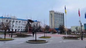 В Бердянске захватчики отдали квартиры горожан российским медикам