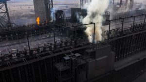 Авдіївський коксо-хімічний завод зазнав масованого обстрілу