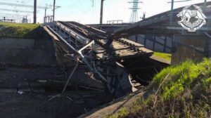 Стало известно, кто взорвал мост в тылу врага, по которому оккупанты везли оружие и топливо из Крыма в Запорожскую область, – ФОТО