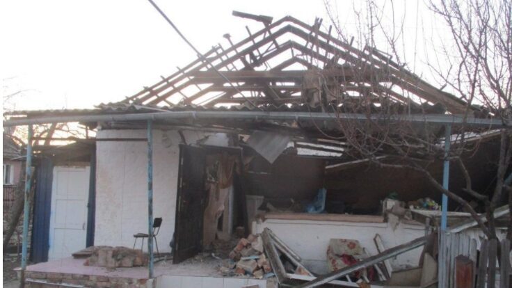 В Запорожской области в результате российских обстрелов разрушены почти 400 домов