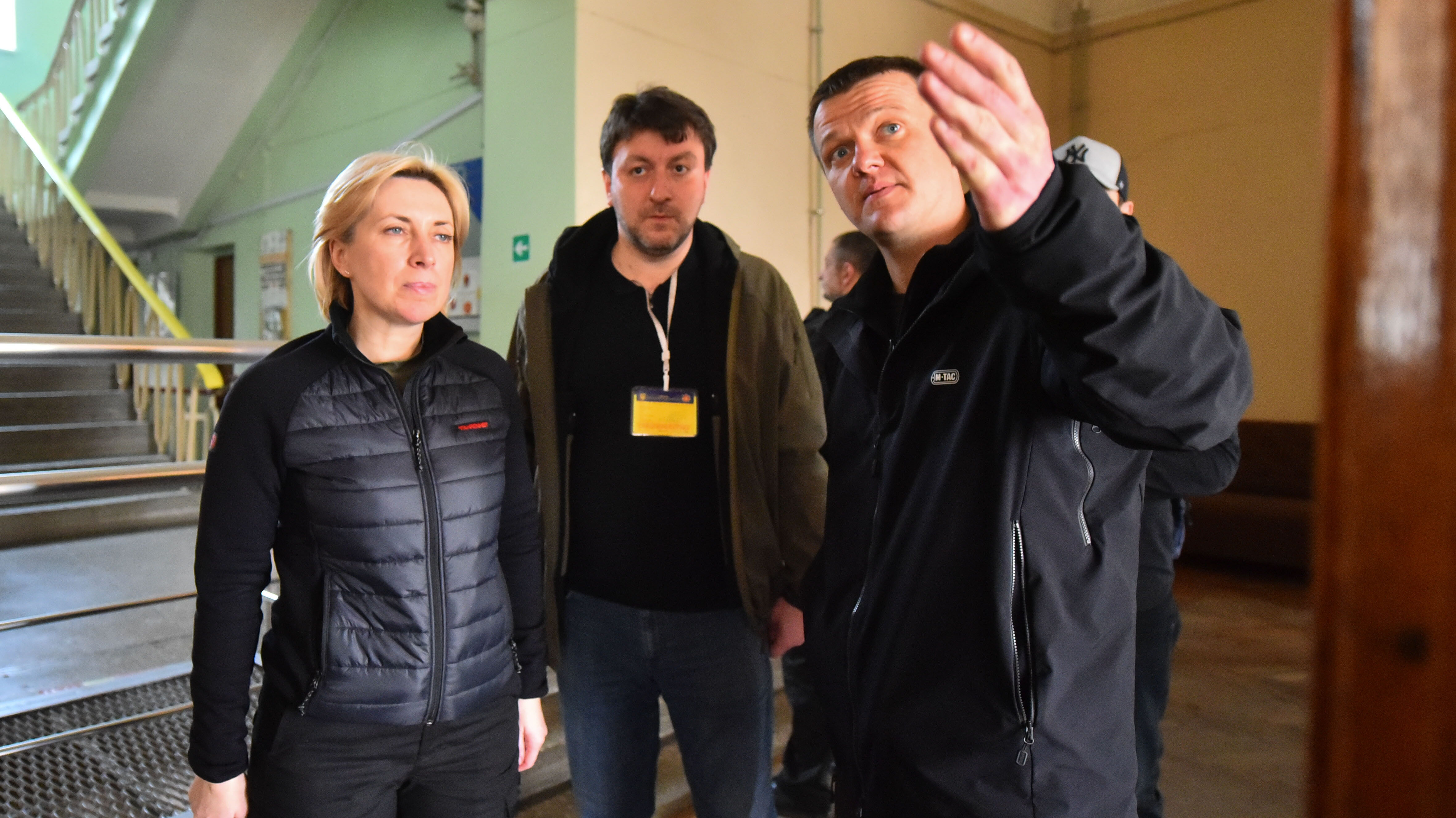 Міністр з питань тимчасово окупованих територій Ірина Верещук відвідала центр розміщення переселенців, створений Метінвестом у Запоріжжі