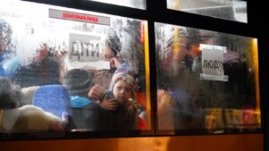 З лінії розмежування у Запорізькій області евакуюють дітей: як це відбувається