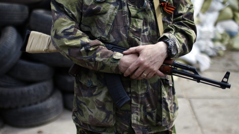 В оккупированном Мелитополе рашисты пытали пленного украинского солдата: ему понадобилась помощь медиков