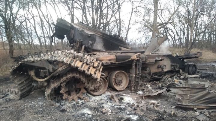 Один танк, дев’ять броньовиків, радіолокаційна станція: втрати рашистських загарбників у Запорізькій області за 16 квітня