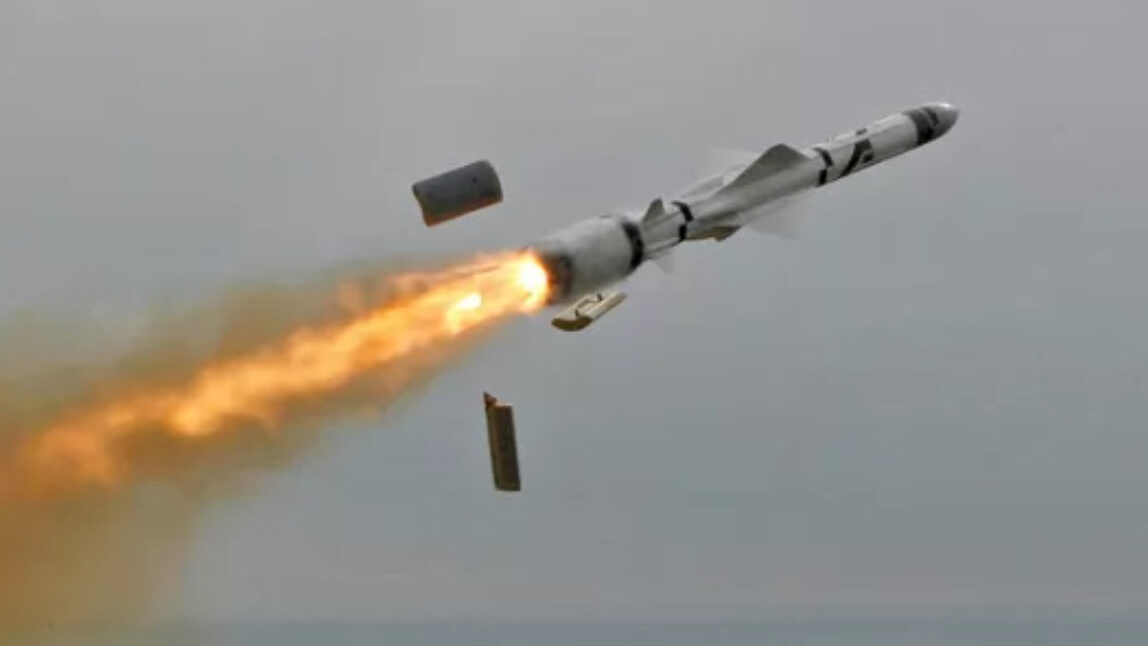 Над Запорожьем ПВО уничтожила еще одну крылатую ракету