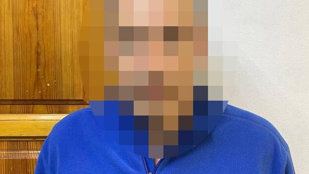 У Запоріжжі затримали чоловіка, який розбещував шестирічну доньку та її подружок