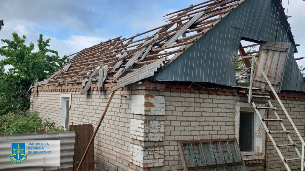 В Запорожской области в результате вражеских обстрелов разрушены более 1300 домов