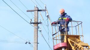 У Запорізькій області відновили електропостачання для понад 4300 родин