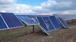 Оккупанты частично разрушили одну из крупнейших солнечных электростанций Украины в Запорожской области