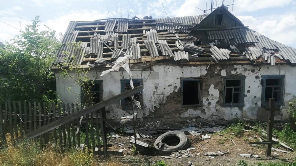 Дома полностью разрушены: рашисты снова обстреляли Пологовский район