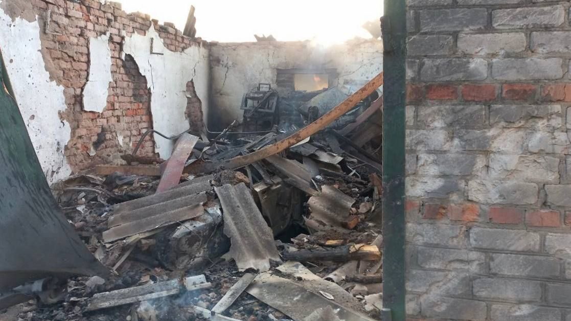 Российская армия снова обстреляла Орехов из реактивных систем залпового огня: разрушены частные дома, – ФОТО
