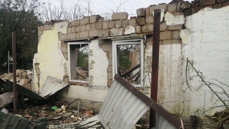Російські війська вкотре обстріляли Оріхів та Гуляйполе: зруйновані приватні будинки та багатоповерхівки, – ФОТО