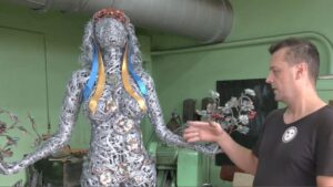 Известный бердянский кузнец создал в Запорожье новую скульптуру и планирует продать ее на аукционе в Европе, – ФОТО, ВИДЕО