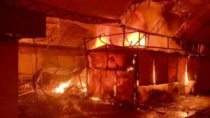 Россияне снова обстреляли Никополь из окрестностей оккупированного Энергодара: множество разрушений, есть раненые, – ФОТО