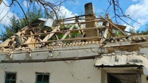 Рашистская армия снова обстреляла Орехов, Гуляйполе и ближайшие села: разрушены десятки домов, есть погибший, – ФОТО