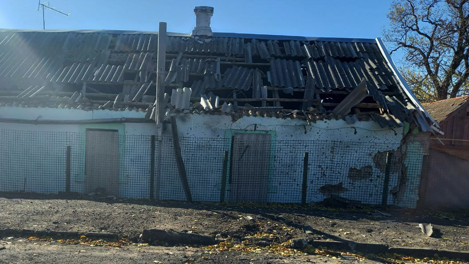 Оккупанты продолжают наносить удары по населенным пунктам Запорожской области: есть пострадавшая, – ФОТО