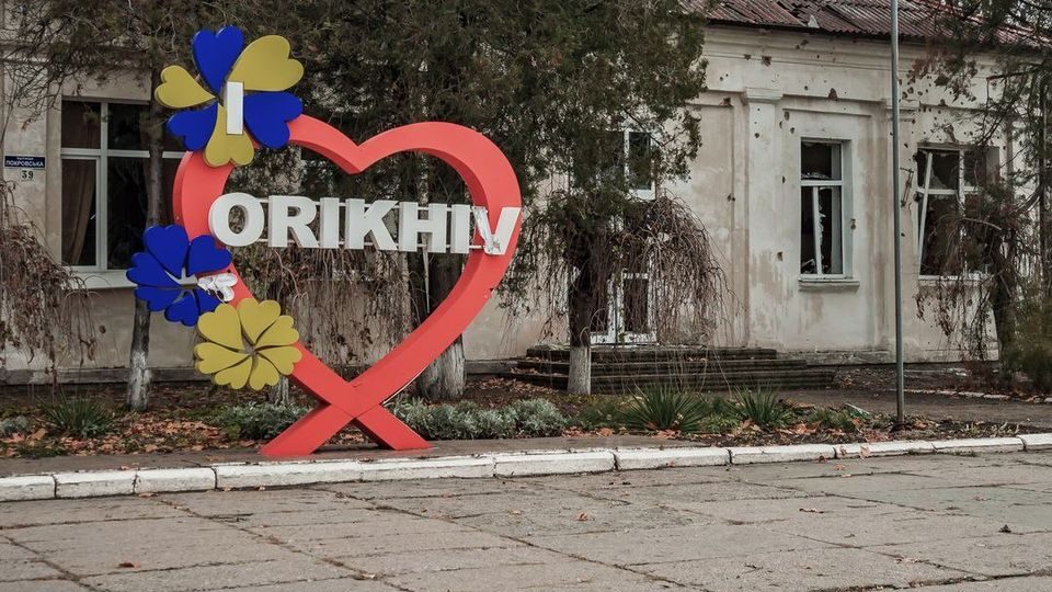 У Запорізькій області рашисти обстріляли пункт видачі гуманітарної допомоги: загинув соціальний працівник, дві людини отримали поранення