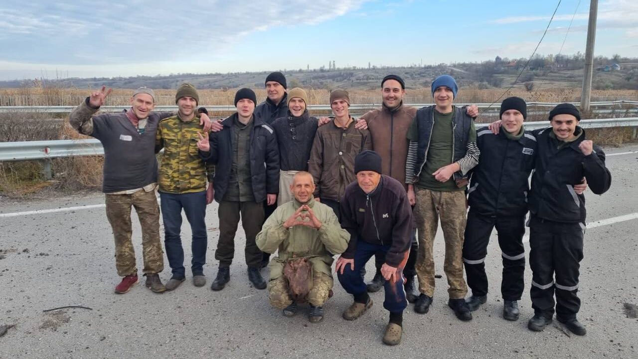 В Запорожской области состоялся обмен пленными: домой вернулись 107 украинских военных, – ФОТО, ВИДЕО