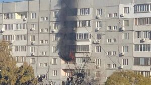 В Энергодаре произошел пожар в девятиэтажке: двое пострадавших, – ФОТО