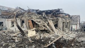 В результате ракетного удара по Запорожью пострадали четыре человека: среди них – беременная женщина и ребенок, – ФОТО