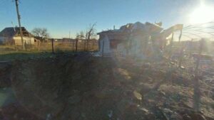 Россияне нанесли ракетный удар по пригороду Запорожья: есть жертвы, среди пострадавших – маленький ребенок, – ФОТО