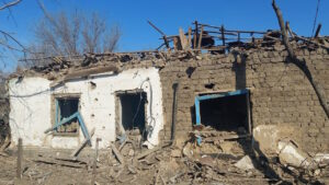 Ворог продовжує воювати з мирним населенням: у Запорізькій області ракетним ударом росіяни зруйнували будинок, – ФОТО