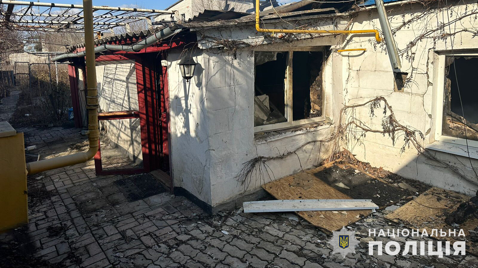 В Запорожской области россияне обстреляли больше 20 населенных пунктов: мирный житель села получил ранения, – ФОТО