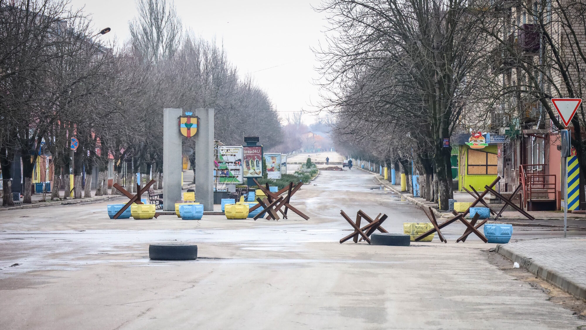 Жизнь под обстрелами: несмотря на ежедневные обстрелы в Ореховской громаде живут семьи с детьми