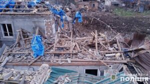 Дома полностью разрушены: на выходных враг атаковал Запорожскую область, — ФОТО