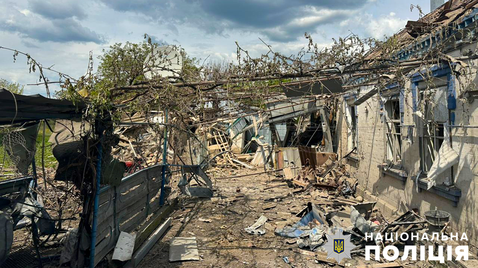 Пострадали дома и люди: последствия вражеского обстрела Запорожской области, — ФОТО