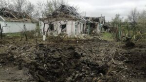 Вдень російські військові завдали авіаційного удару по Запорізькій області: зруйновано будинки, постраждали люди