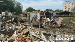 Враг нанес удар ракетами С-300: в Запорожской области дома разрушены до основания, — ФОТО