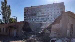 Предприятие и дома повреждены в результате российских обстрелов по Запорожской области, — ФОТО
