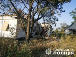 106 попаданий, раненые жители, разрушенные дома и квартиры: последствия обстрелов Запорожской области за сутки, — ФОТО