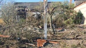Разрушенные авиаударами и обстрелами дома и атака беспилотниками: враг нанес удары по Запорожской области