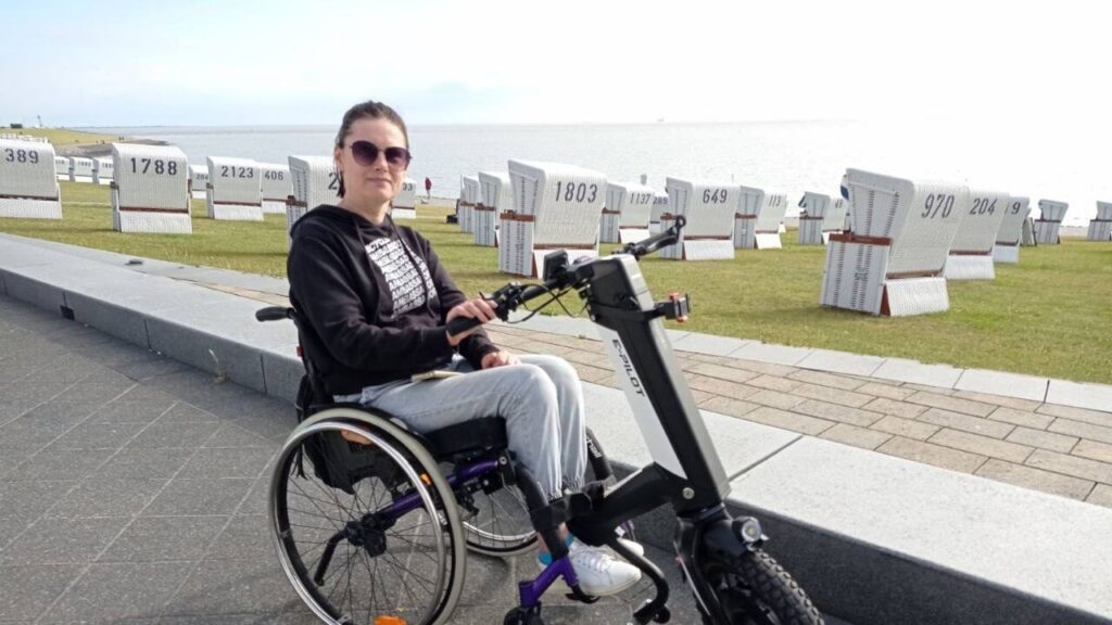 «Німеччина дозволяє людині на візку відчувати себе без інвалідності»: жителька Запоріжжя Алла Мурізіді – про досвід життя в евакуації