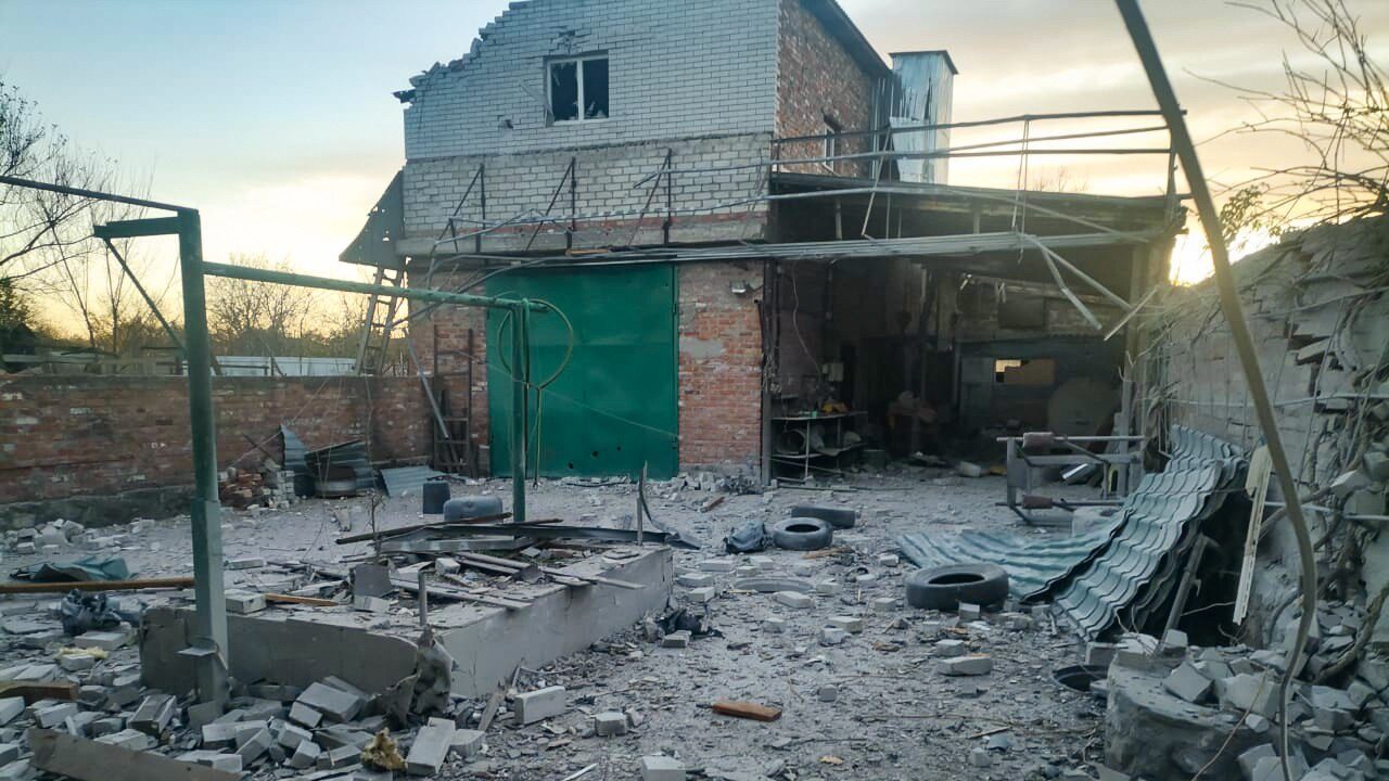 Обстрелы с артиллерии и атака беспилотниками: враг наносит удары по Запорожской области